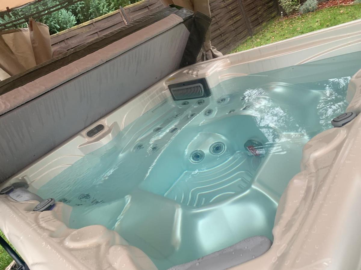 Gunarasi Villa Jacuzzival Dombóvár Exterior foto