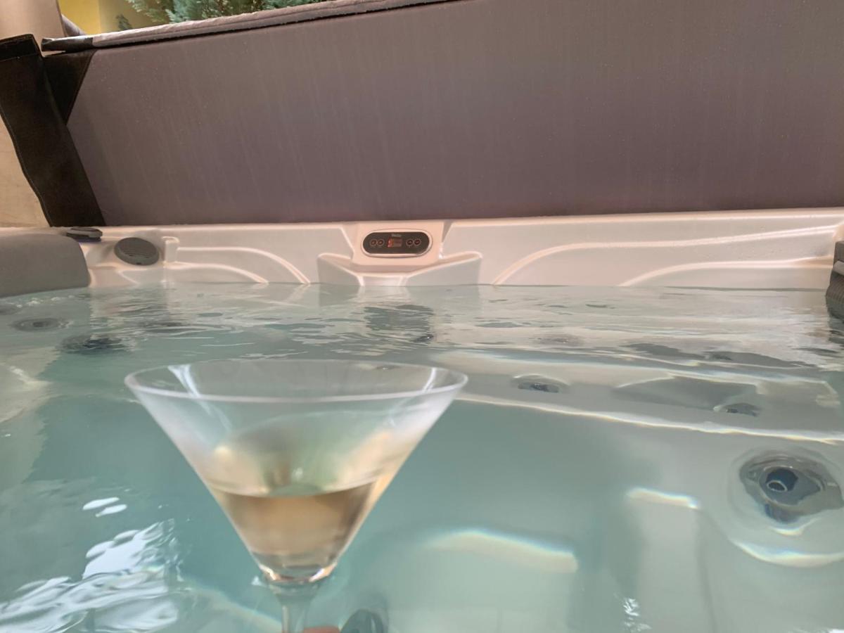 Gunarasi Villa Jacuzzival Dombóvár Exterior foto