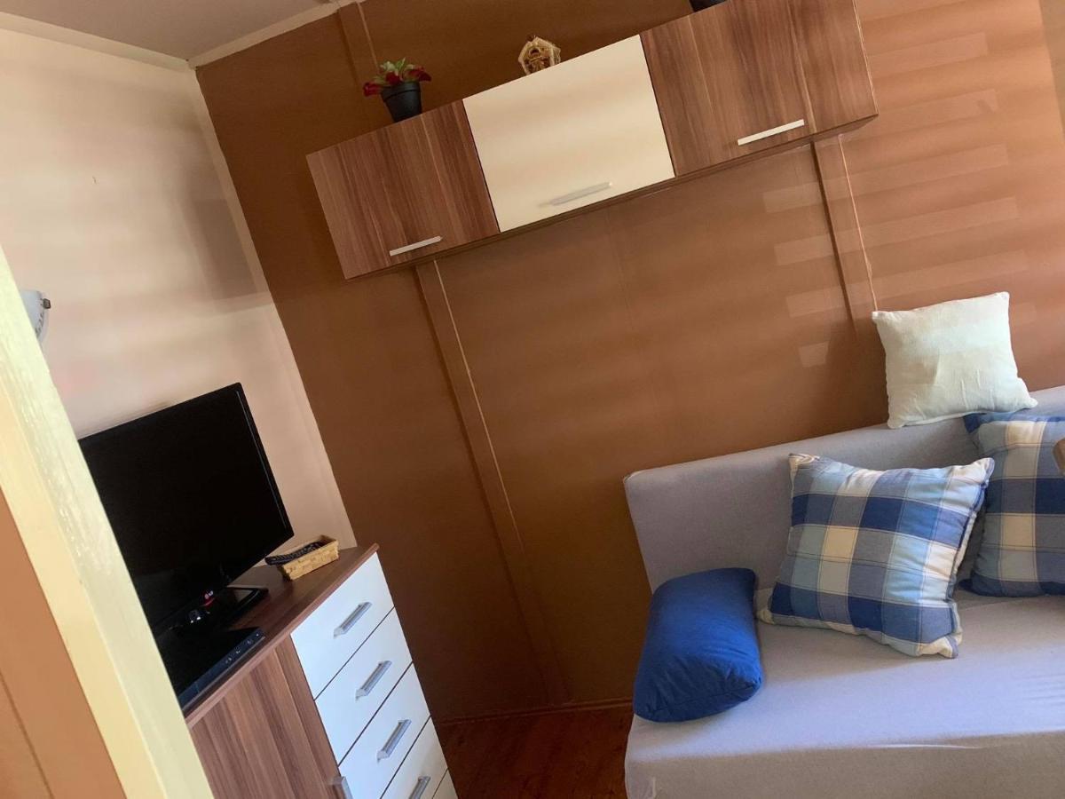 Gunarasi Villa Jacuzzival Dombóvár Exterior foto