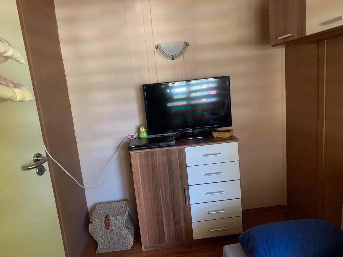 Gunarasi Villa Jacuzzival Dombóvár Exterior foto